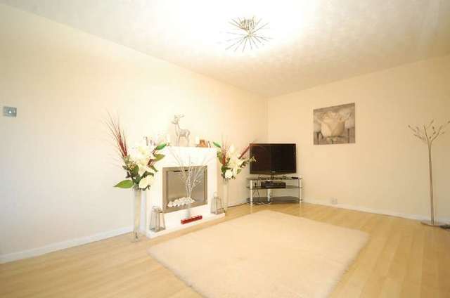  Image of 1 bedroom Flat for sale in Dalkeith Avenue Blackpool FY3 at Blackpool Lancashire, FY3 9SA