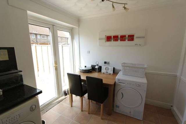  Image of 2 bedroom Property for sale in Dartmouth Walk Hull HU4 at Dartmouth Walk  Hull, HU4 7JU