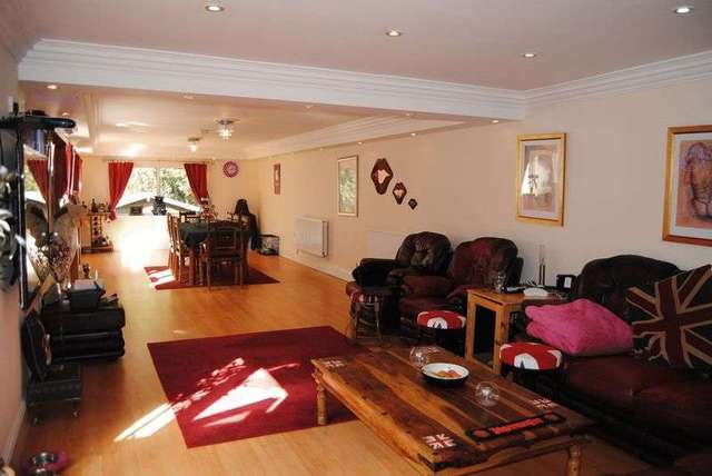  Image of 4 bedroom Detached house for sale in Denton Avenue Grantham NG31 at Denton Avenue  Grantham, NG31 7JH