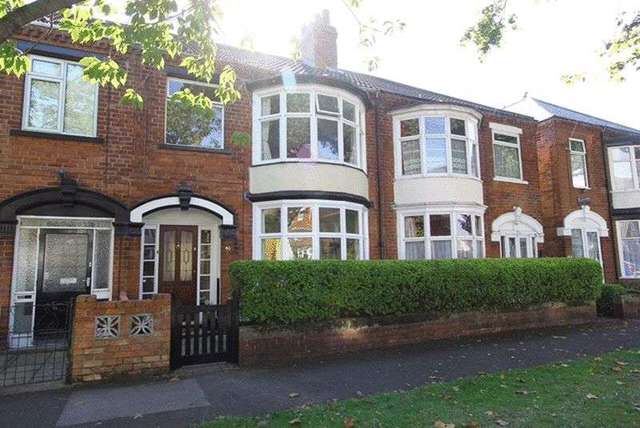  Image of 3 bedroom Terraced house for sale in Desmond Avenue Hull HU6 at Desmond Avenue  Hull, HU6 7JX