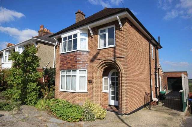  Image of 3 bedroom Detached house for sale in Devizes Road Salisbury SP2 at Devizes Road  Salisbury, SP2 9LX