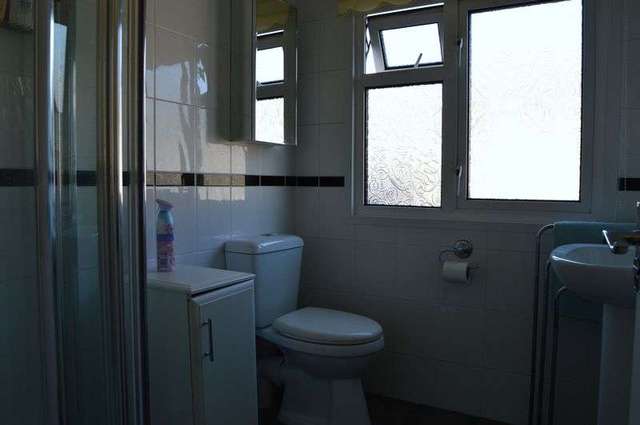  Image of 2 bedroom Retirement Property for sale in Dodnor Lane Newport PO30 at Dodnor Lane  Newport, PO30 5US