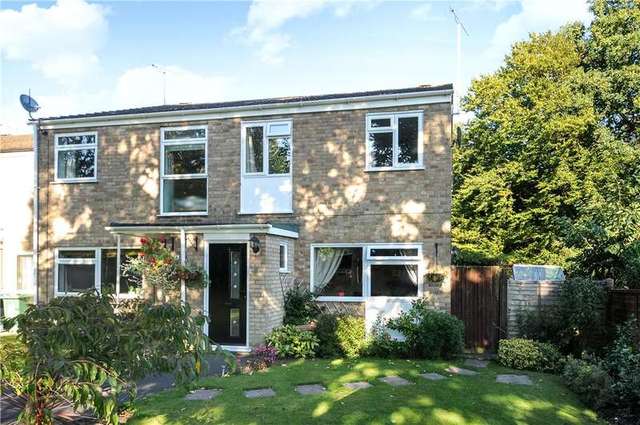  Image of 3 bedroom Detached house for sale in Doversmead Knaphill Woking GU21 at Knaphill Woking Knaphill, GU21 2JT