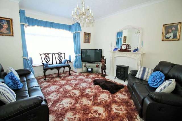  Image of 4 bedroom Detached house for sale in South Road Drayton Portsmouth PO6 at Drayton Portsmouth Hampshire, PO6 1QB