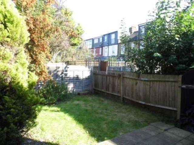  Image of 1 bedroom Ground Flat for sale in Durnsford Road London SW19 at Wimbledon Greater London Wimbledon, SW19 8EE