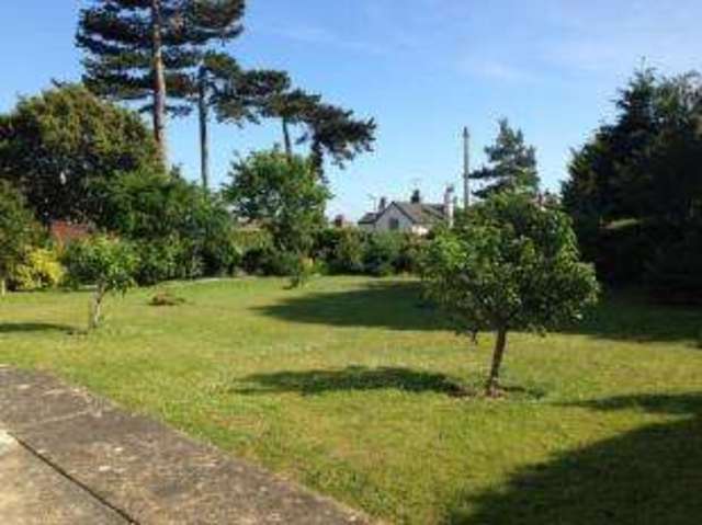  Image of 2 bedroom Flat for sale in East Cliff Road Dawlish EX7 at East Cliff Road Dawlish Langdon House, EX7 0BP