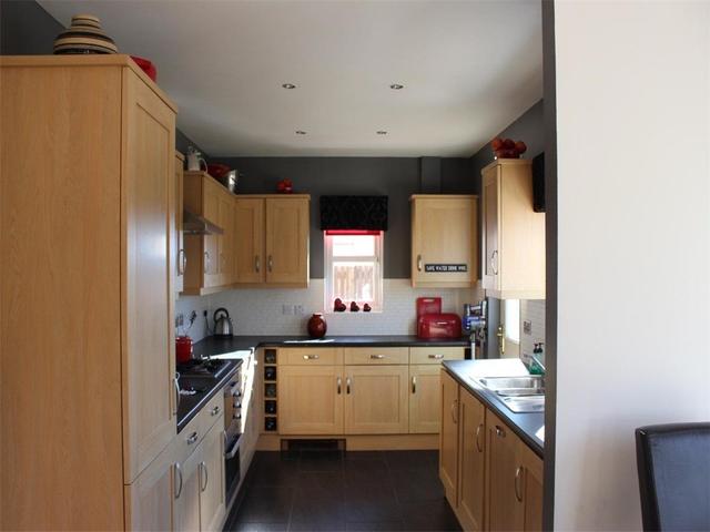  Image of 4 bedroom Detached house to rent in East Craigs Wynd East Craigs Edinburgh EH12 at Corstorphine Edinburgh Edinburgh, EH12 8HJ