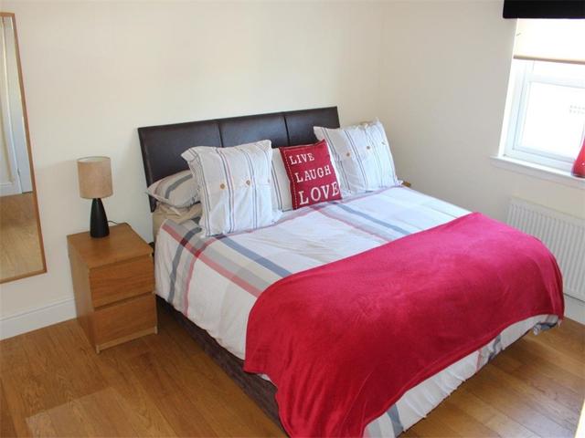  Image of 4 bedroom Detached house to rent in East Craigs Wynd East Craigs Edinburgh EH12 at Corstorphine Edinburgh Edinburgh, EH12 8HJ
