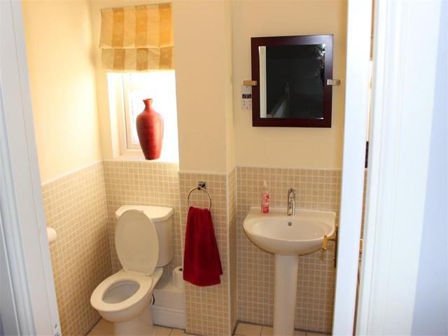  Image of 4 bedroom Detached house to rent in East Craigs Wynd East Craigs Edinburgh EH12 at Corstorphine Edinburgh Edinburgh, EH12 8HJ