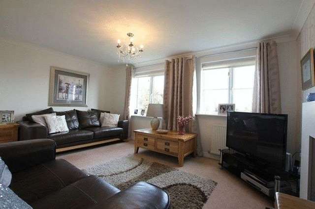  Image of 3 bedroom Terraced house for sale in East O