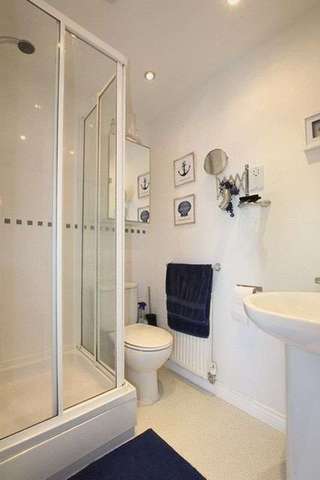  Image of 3 bedroom Terraced house for sale in East O