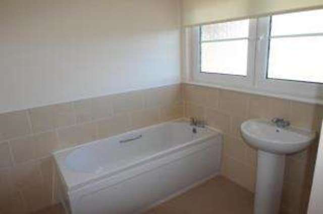  Image of 2 bedroom Flat for sale in Eden Court Glenmavis Airdrie ML6 at Glenmavis Airdrie Stand, ML6 0QL