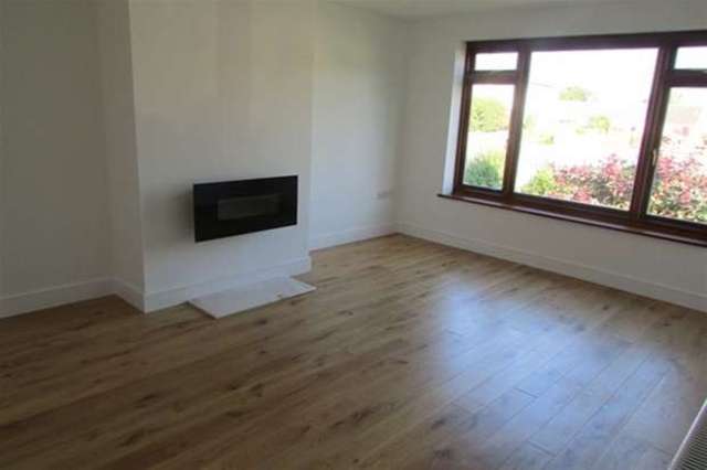  Image of 3 bedroom Detached house for sale in Eglinton Road Street BA16 at Street, BA16 0RJ