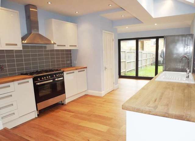  Image of 4 bedroom Cottage for sale in Egmont Avenue Tolworth Surbiton KT6 at Surbiton  Surrey, KT6 7AU