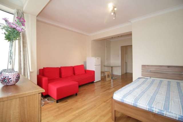  Image of Flat to rent in Euston Road London NW1 at Euston Road Euston London, NW1 3AA