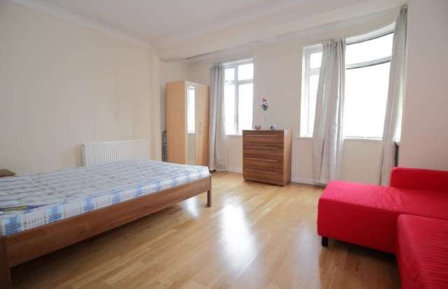  Image of Flat to rent in Euston Road London NW1 at Euston Road Euston London, NW1 3AA