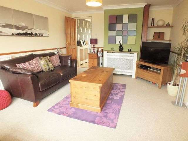  Image of 4 bedroom Semi-Detached house for sale in Evans Lane Kidlington OX5 at Evans Lane  Kidlington, OX5 2JA