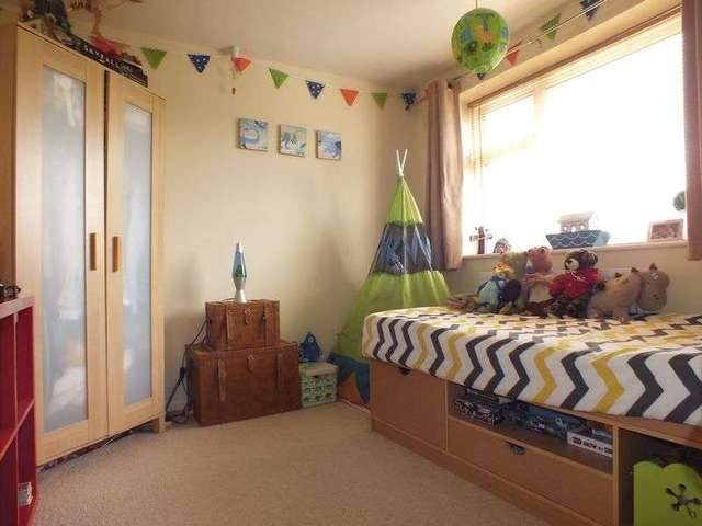  Image of 4 bedroom Semi-Detached house for sale in Evans Lane Kidlington OX5 at Evans Lane  Kidlington, OX5 2JA