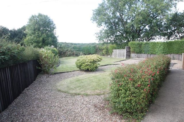  Image of 2 bedroom Detached house for sale in Everard Crescent Stanton under Bardon Markfield LE67 at Everard Crescent Stanton under Bardon Markfield, LE67 9TG