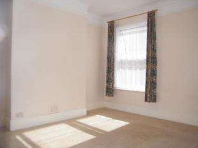  Image of 2 bedroom Flat for sale in Victoria Road Exmouth EX8 at Exmouth Devon Exmouth, EX8 1DW
