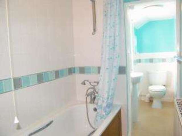  Image of 2 bedroom Flat for sale in Victoria Road Exmouth EX8 at Exmouth Devon Exmouth, EX8 1DW
