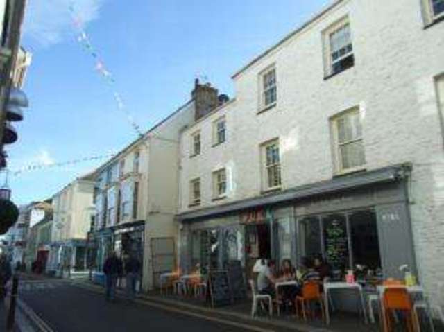  Image of 1 bedroom Flat for sale in Arwenack Street Falmouth TR11 at Falmouth Cornwall Falmouth, TR11 3JG