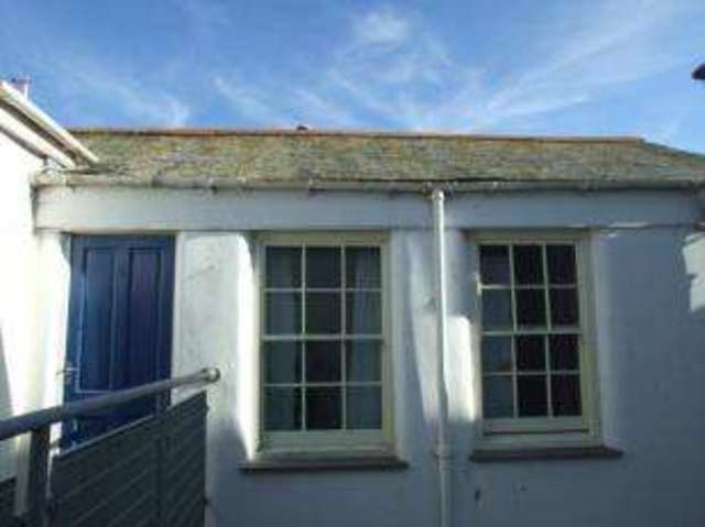  Image of 1 bedroom Flat for sale in Arwenack Street Falmouth TR11 at Falmouth Cornwall Falmouth, TR11 3JG