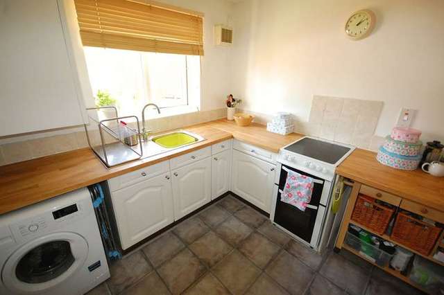  Image of 1 bedroom Flat to rent in Farnham Close Durham DH1 at Newton Hall Durham County Durham, DH1 5FL