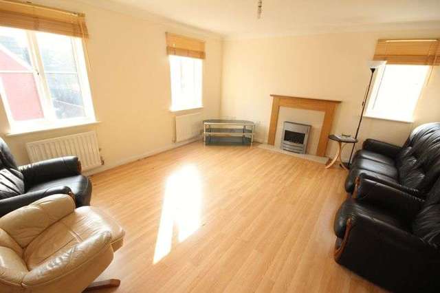  Image of 4 bedroom Detached house to rent in Filton Avenue Horfield Bristol BS7 at Filton Avenue Horfield Bristol, BS7 0LH