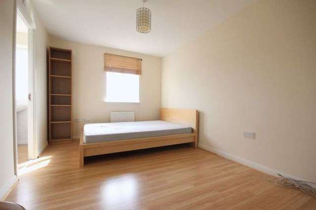  Image of 4 bedroom Detached house to rent in Filton Avenue Horfield Bristol BS7 at Filton Avenue Horfield Bristol, BS7 0LH