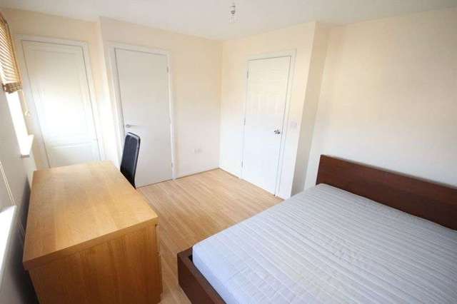  Image of 4 bedroom Detached house to rent in Filton Avenue Horfield Bristol BS7 at Filton Avenue Horfield Bristol, BS7 0LH