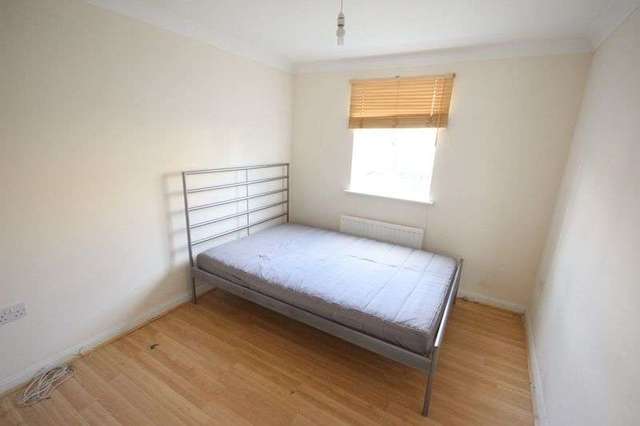  Image of 4 bedroom Detached house to rent in Filton Avenue Horfield Bristol BS7 at Filton Avenue Horfield Bristol, BS7 0LH