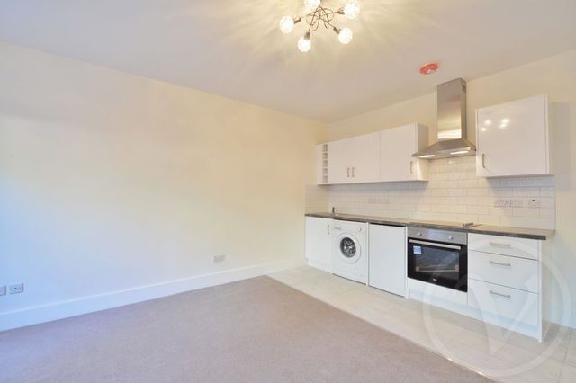  Image of 1 bedroom Flat to rent in Finchley Road London NW8 at Finchley Road St Johns Wood London, NW8 6EB