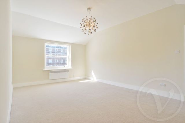  Image of 1 bedroom Flat to rent in Finchley Road London NW8 at Finchley Road St Johns Wood London, NW8 6EB