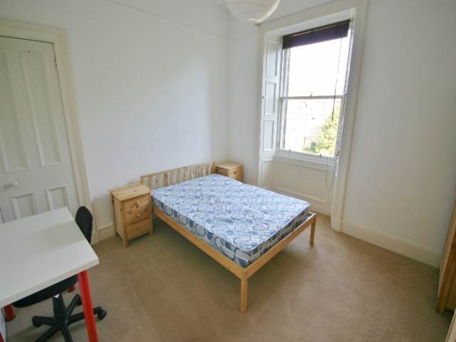 Image of 3 bedroom Flat to rent in Findhorn Place Edinburgh EH9 at Newington Edinburgh Edinburgh, EH9 2NW