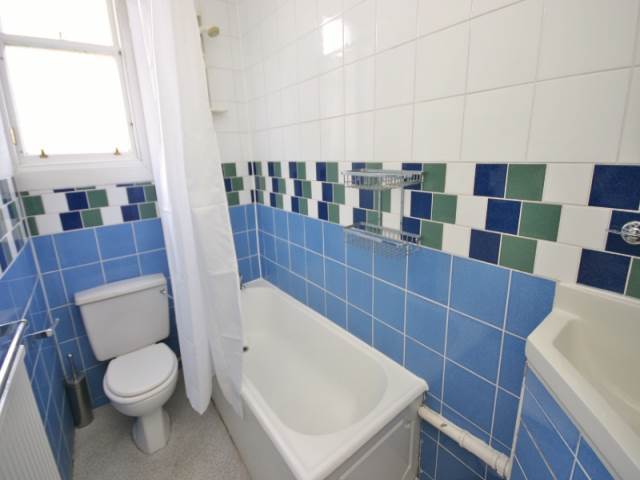  Image of 3 bedroom Flat to rent in Findhorn Place Edinburgh EH9 at Newington Edinburgh Edinburgh, EH9 2NW