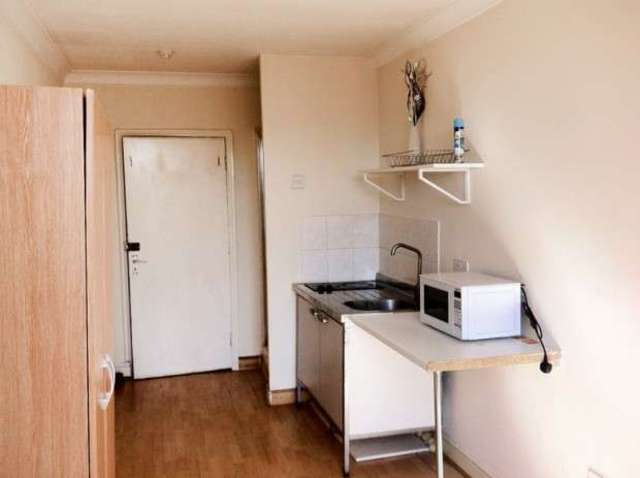  Image of Studio flat to rent in Caledonian Road London N7 at Caledonian Road  Caledonian Road, N7 9DQ