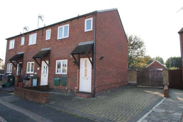  Image of 2 bedroom Terraced house for sale in Florence Close Grays RM20 at Florence Close  Grays, RM20 4AE