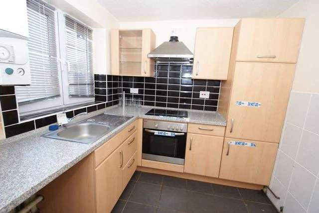  Image of 2 bedroom Terraced house for sale in Florence Close Grays RM20 at Florence Close  Grays, RM20 4AE