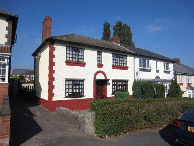  Image of 3 bedroom Semi-Detached house to rent in Florence Road Oldbury B69 at Florence Road  Oldbury, B69 2DN