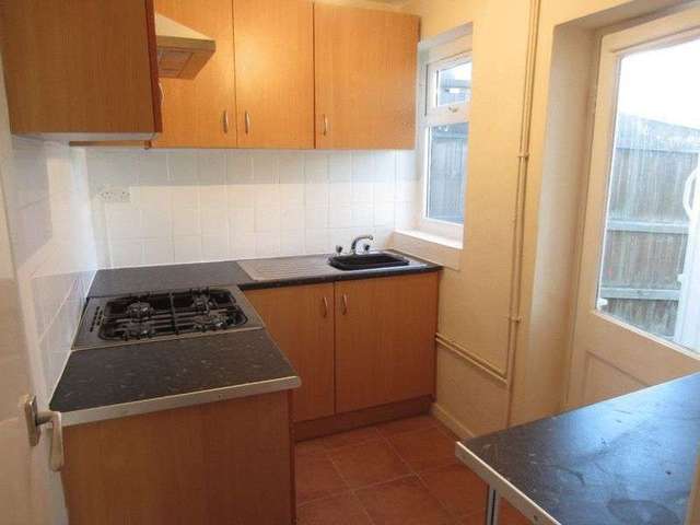  Image of 3 bedroom Semi-Detached house to rent in Florence Road Oldbury B69 at Florence Road  Oldbury, B69 2DN