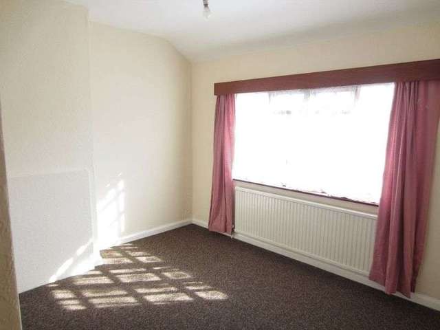  Image of 3 bedroom Semi-Detached house to rent in Florence Road Oldbury B69 at Florence Road  Oldbury, B69 2DN