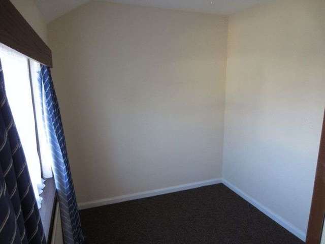  Image of 3 bedroom Semi-Detached house to rent in Florence Road Oldbury B69 at Florence Road  Oldbury, B69 2DN