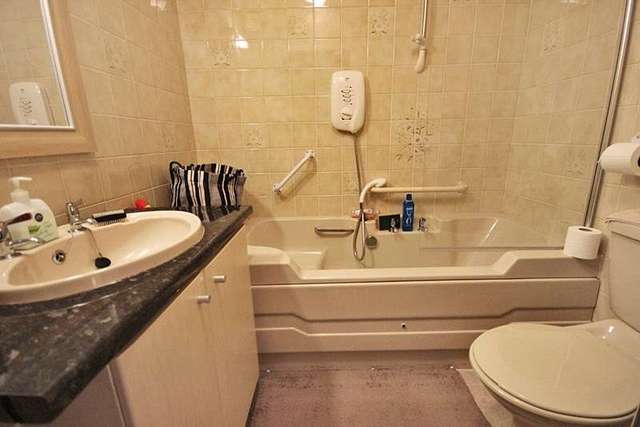  Image of 1 bedroom Retirement Property for sale in Cedar Road Sutton SM2 at Cedar Road  Sutton, SM2 5LP