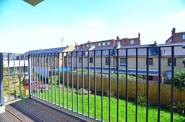 Image of 2 bedroom Flat to rent in Furrow Lane London E9 at Furrow Lane  London, E9 6JS
