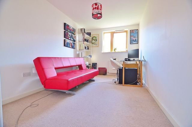  Image of 2 bedroom Flat to rent in Furrow Lane London E9 at Furrow Lane  London, E9 6JS
