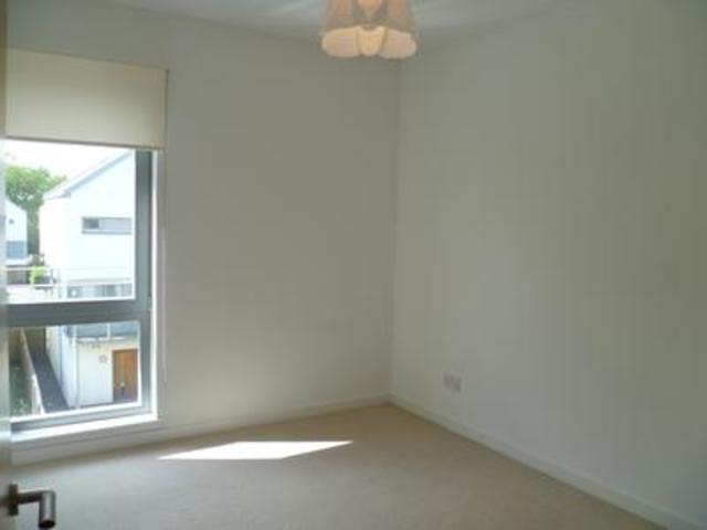  Image of 4 bedroom Detached house to rent in Gartloch Way Gartcosh Glasgow G69 at Glasgow  Glasgow, G69 8FH
