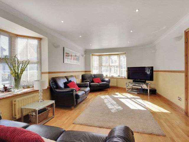  Image of 4 bedroom Detached house for sale in Gibbons Close Maidenbower Crawley RH10 at Gibbons Close Maidenbower Crawley, RH10 7LH