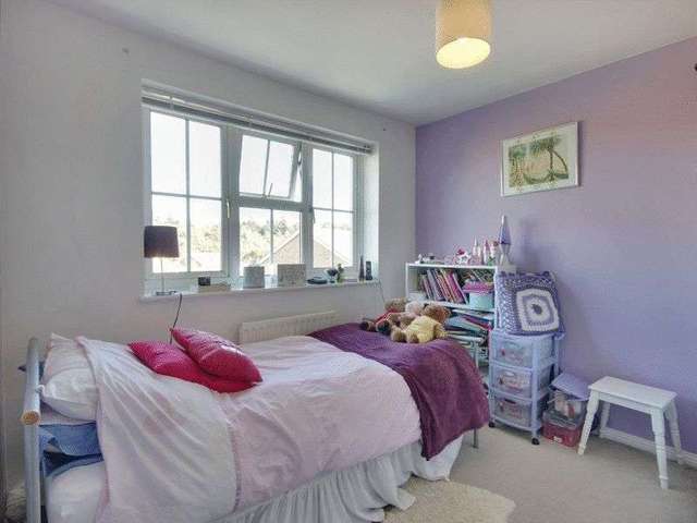  Image of 4 bedroom Detached house for sale in Gibbons Close Maidenbower Crawley RH10 at Gibbons Close Maidenbower Crawley, RH10 7LH