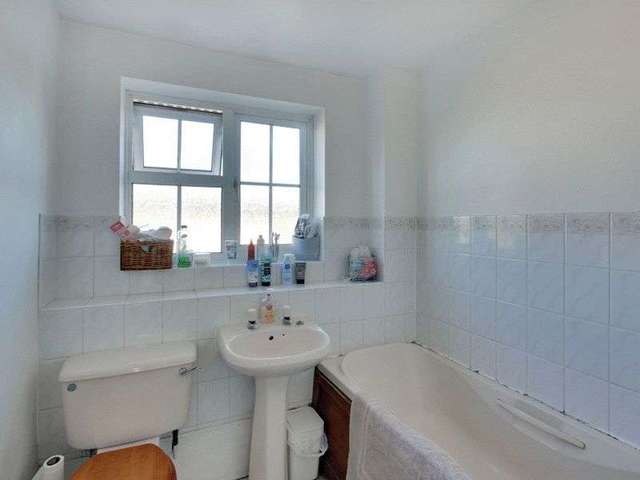  Image of 4 bedroom Detached house for sale in Gibbons Close Maidenbower Crawley RH10 at Gibbons Close Maidenbower Crawley, RH10 7LH